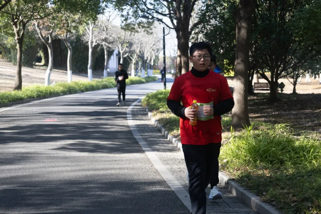 回望2024 启航2025 | 九游会J9股份2025年度战略年会顺遂召开